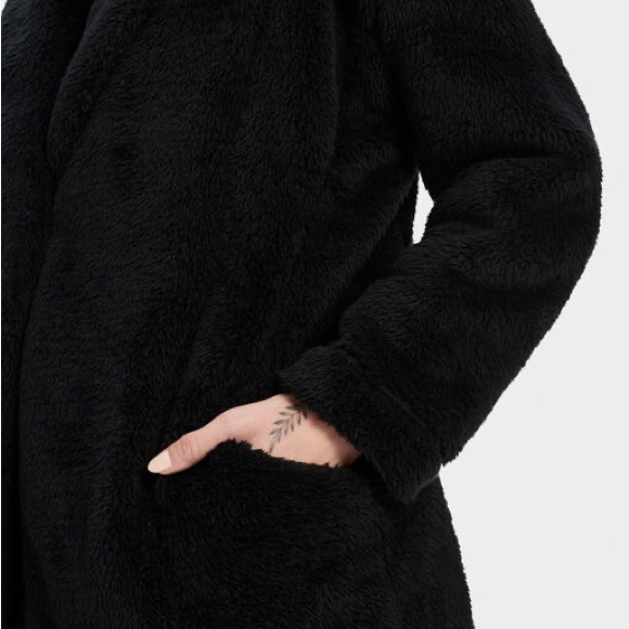 Annona Sherpa Travel Cardigan - Picture 3 of 4